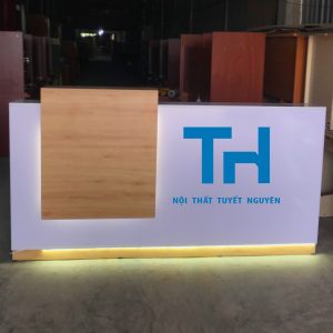 quầy lễ tân màu trắng tại cần thơ