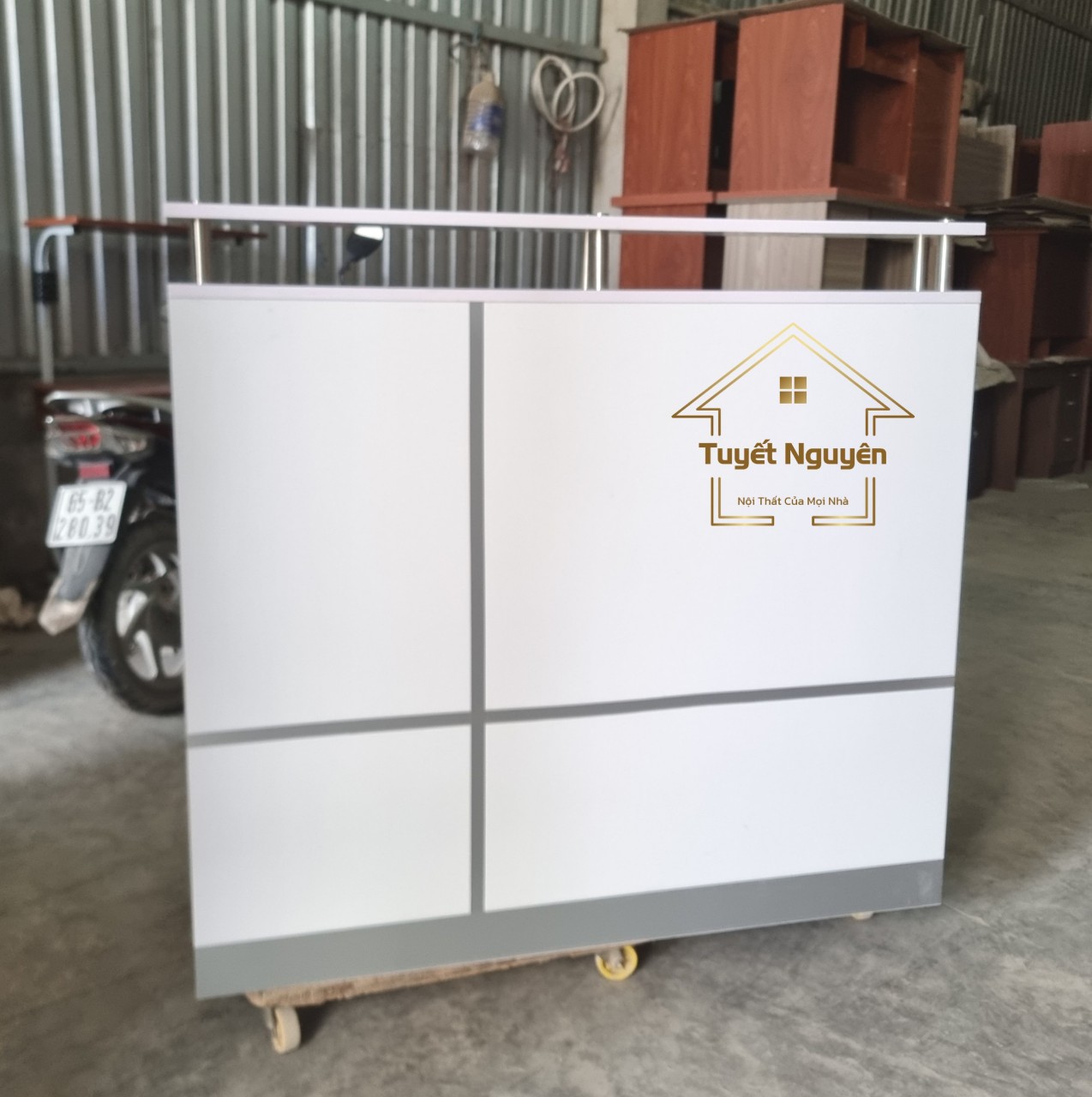quay-thu-ngan-mini-phoi-mau quầy thu ngân mini phối màu