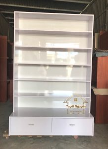 tủ kệ trưng bày cần thơ
