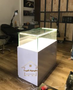 tủ trưng bày trang sức giá rẻ