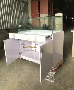 tủ trưng bày trang sức phụ kiện