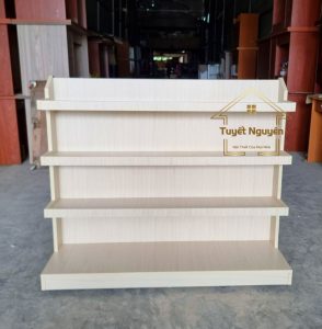 kệ giữa nhà trưng bày sản phẩm