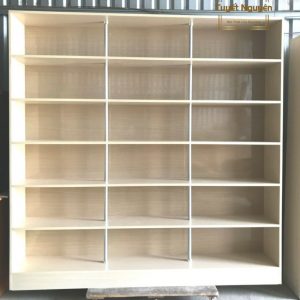 mẫu tủ kệ trưng bày sản phẩm cần thơ