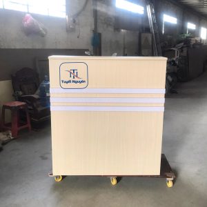 mẫu bàn lễ tân kiểu dáng đơn giản