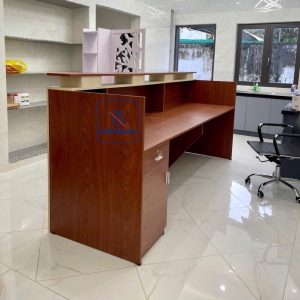 quầy lễ tân làm theo yêu cầu giá rẻ