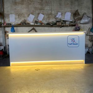 quầy lễ tân gỗ giá rẻ